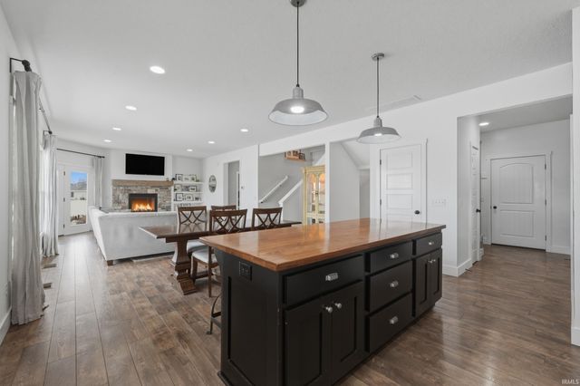 1602 Genoa Court, New Haven, IN 46774