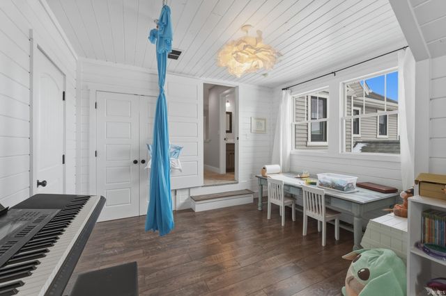 1602 Genoa Court, New Haven, IN 46774