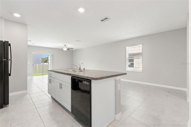 10217 SUMMER KISS AVENUE, Riverview, FL 33578