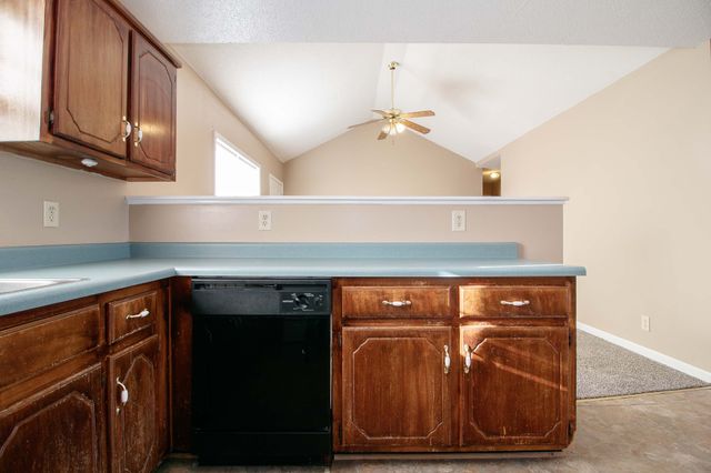 1945 Timberline Circle, Oak Grove, KY 42262