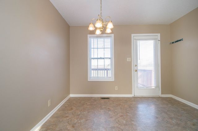 1945 Timberline Circle, Oak Grove, KY 42262