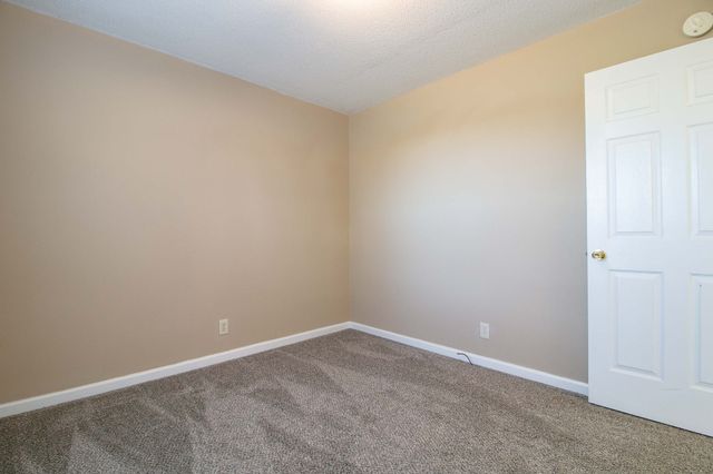 1945 Timberline Circle, Oak Grove, KY 42262