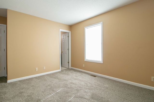 1945 Timberline Circle, Oak Grove, KY 42262