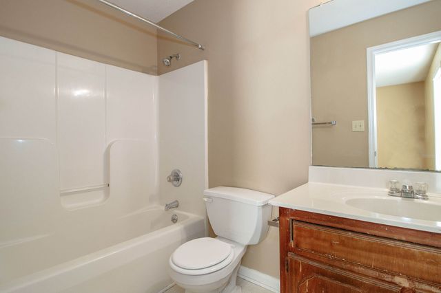 1945 Timberline Circle, Oak Grove, KY 42262