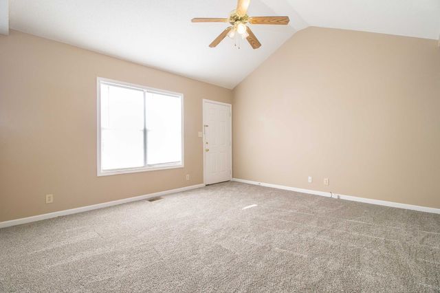 1945 Timberline Circle, Oak Grove, KY 42262