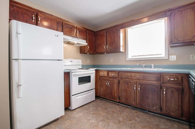 1945 Timberline Circle, Oak Grove, KY 42262