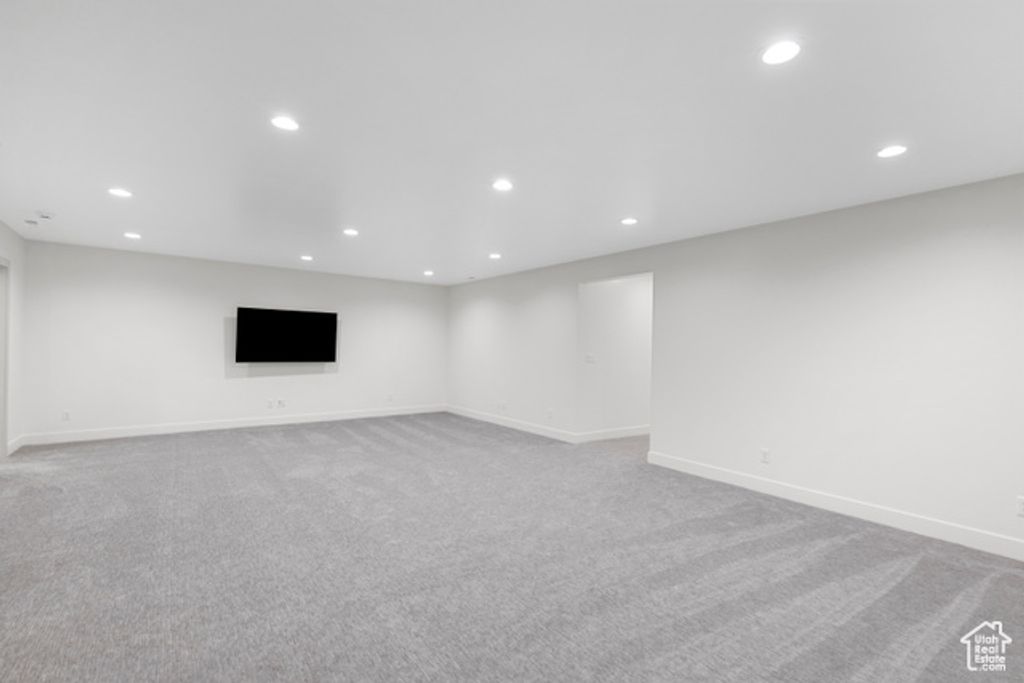 Image 26 of property listing at 984 S CROSSED ARROWS CIR, Garden City, UT 84028