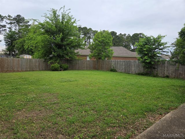 2700 FAIR OAKS Drive, Montgomery, AL 36117