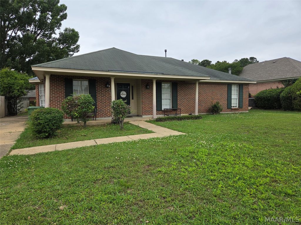 2700 FAIR OAKS Drive, Montgomery, AL 36117
