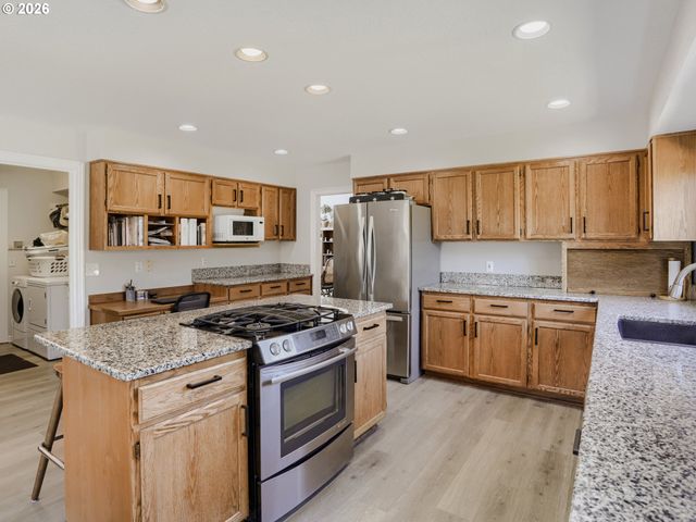 10886 Sw MERLIN Ct, Wilsonville, OR 97070