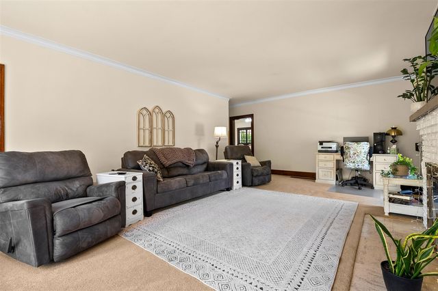 220 S Anderson Street, Plainwell, MI 49080