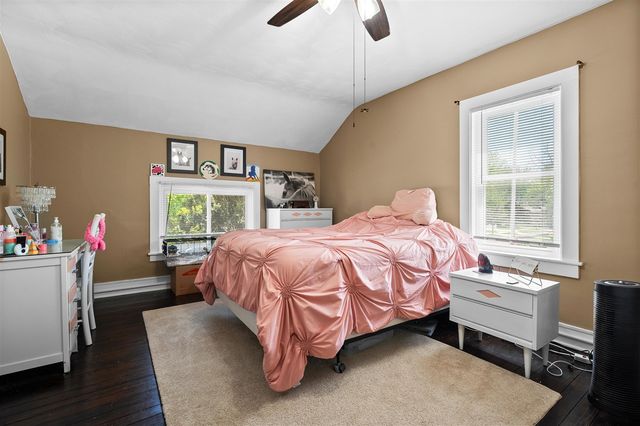 220 S Anderson Street, Plainwell, MI 49080