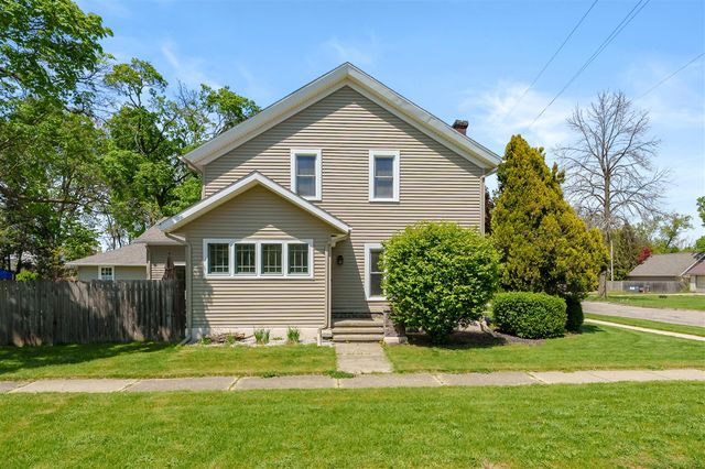 220 S Anderson Street, Plainwell, MI 49080