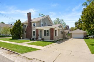 220 S Anderson Street, Plainwell, MI 49080