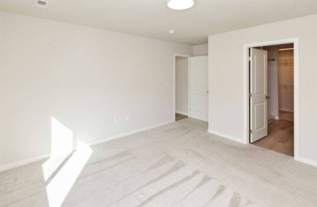 4343 Grover Woods Lane, Des Moines, IA 50317