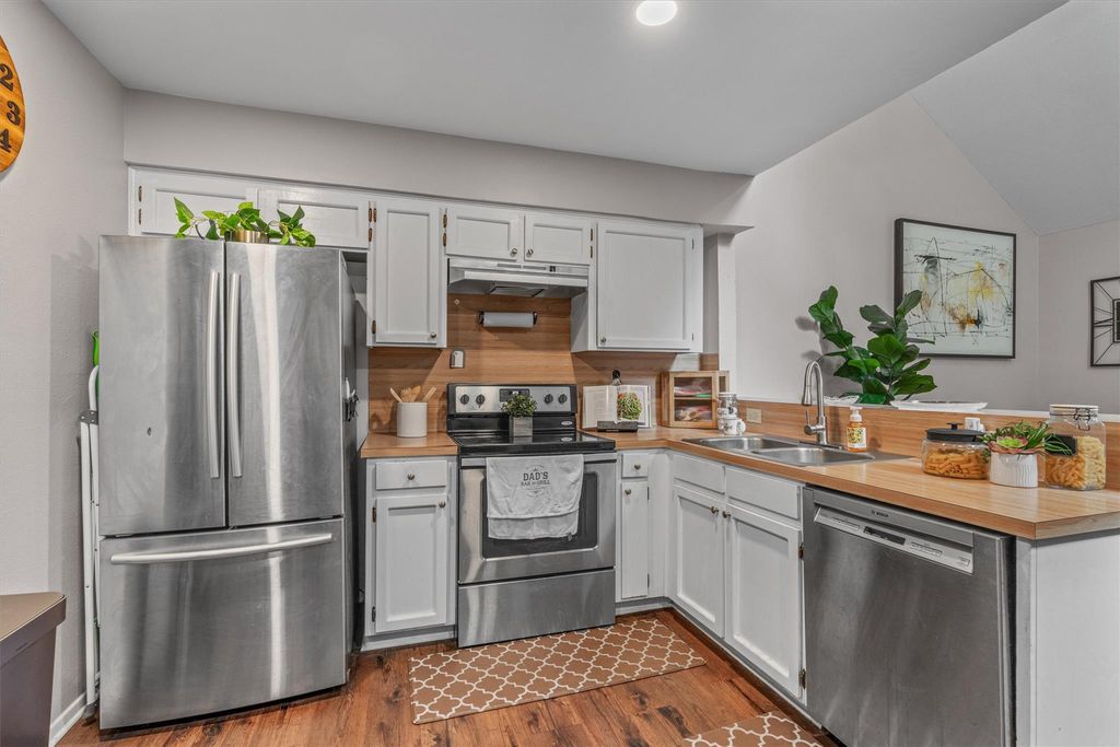 5608 Cougar DR 226, Austin, TX 78745