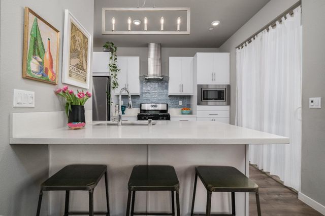 434 Crate Ave, Sacramento, CA 95818