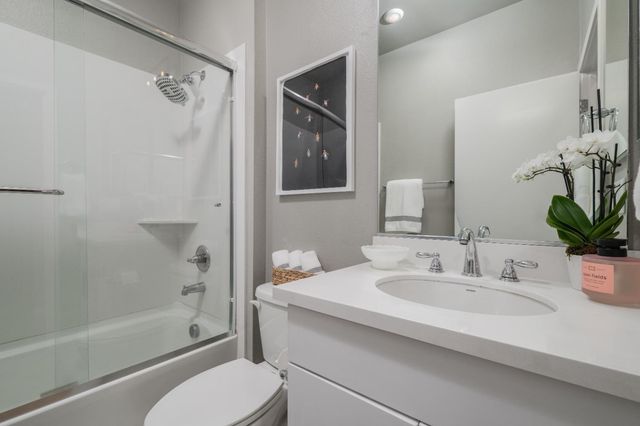 434 Crate Ave, Sacramento, CA 95818