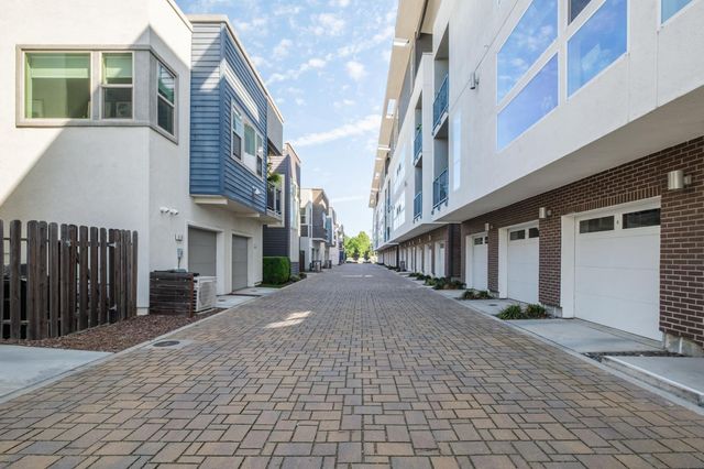 434 Crate Ave, Sacramento, CA 95818