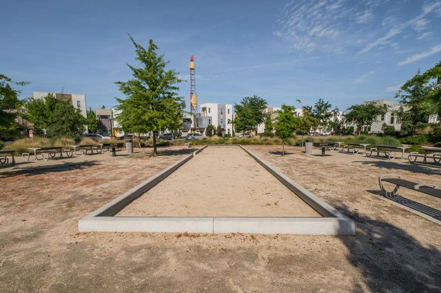 434 Crate Ave, Sacramento, CA 95818