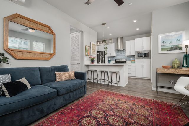 434 Crate Ave, Sacramento, CA 95818