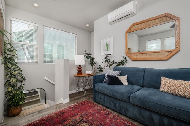 434 Crate Ave, Sacramento, CA 95818