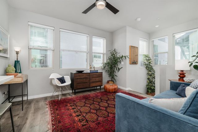 434 Crate Ave, Sacramento, CA 95818