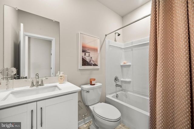 233 BRONZE ST, Phoenixville, PA 19460