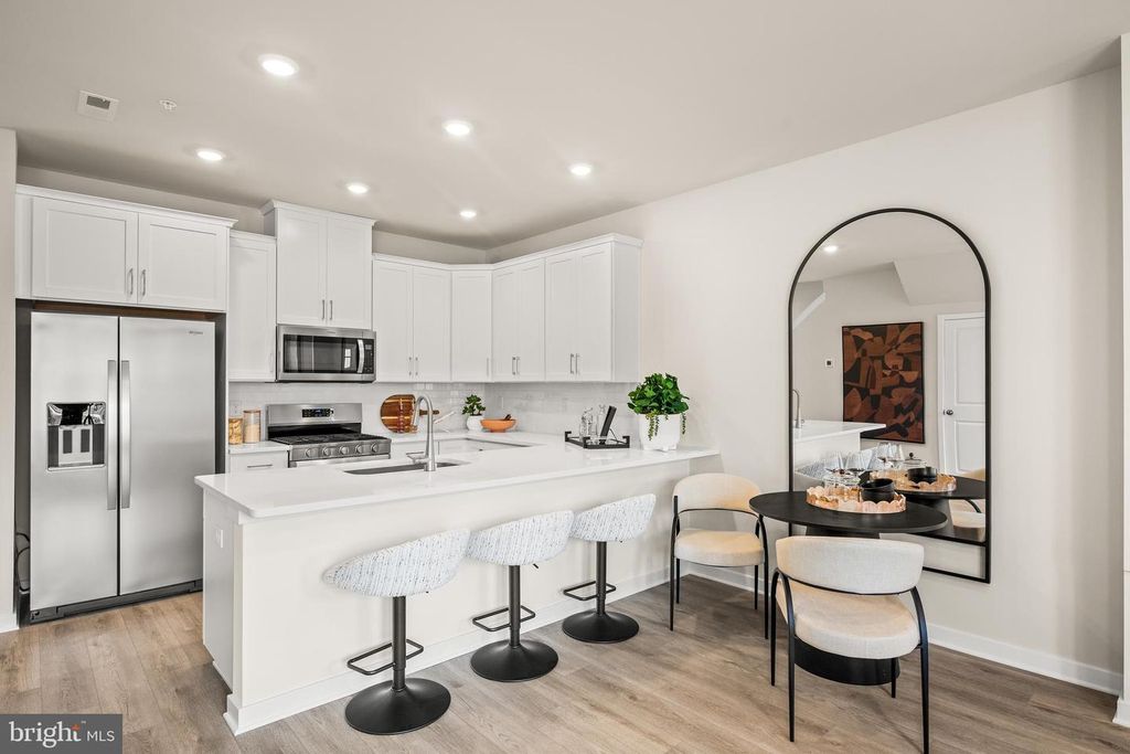 233 BRONZE ST, Phoenixville, PA 19460