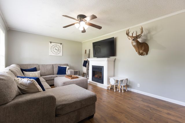 1826 S MORLEY ST, Moberly, MO 65270