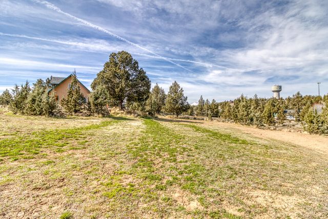 7994 SW Sandy Place, Terrebonne, OR 97760