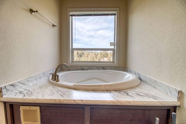 7994 SW Sandy Place, Terrebonne, OR 97760