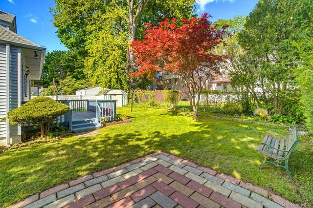 42 Beverly Road, Yonkers, NY 10710
