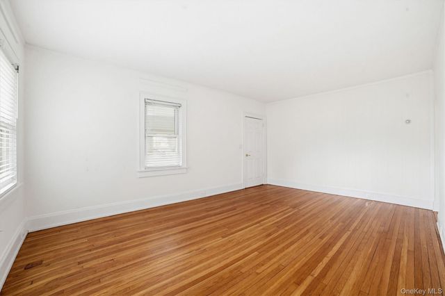 42 Beverly Road, Yonkers, NY 10710