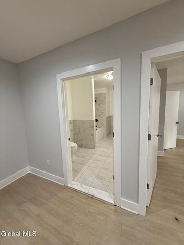 5 Broadway 210, Troy, NY 12180