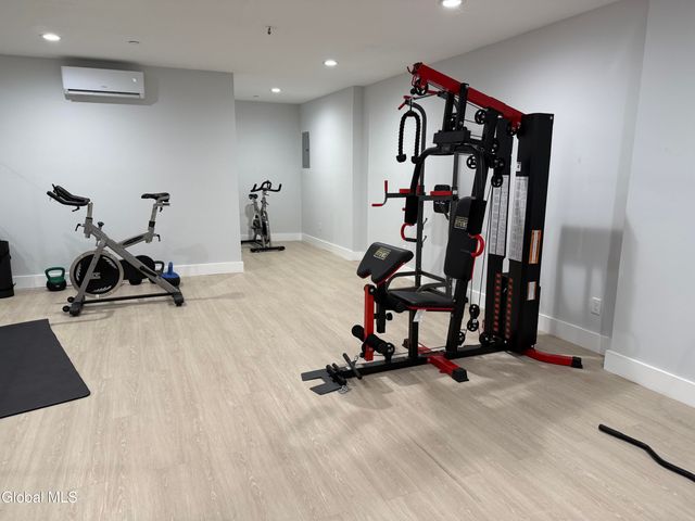 5 Broadway 210, Troy, NY 12180