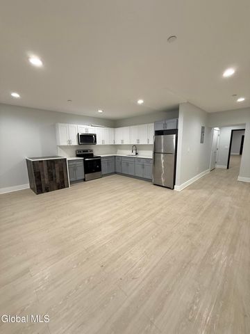 5 Broadway 210, Troy, NY 12180