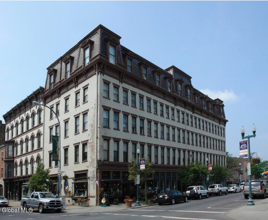 5 Broadway 210, Troy, NY 12180