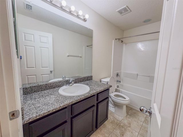 7079 WOODCHASE GLEN DRIVE, Riverview, FL 33578