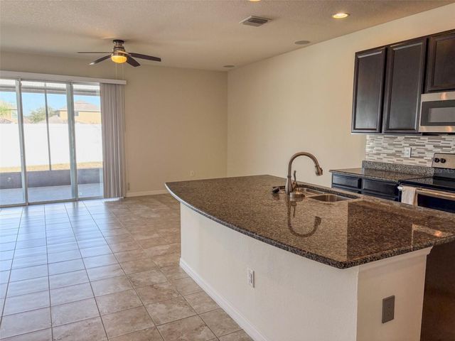 7079 WOODCHASE GLEN DRIVE, Riverview, FL 33578