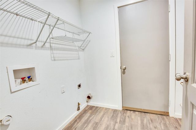 7305 Grand Canyon DR B, Austin, TX 78752