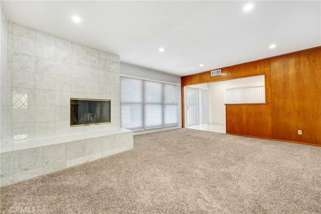 10352 Hayvenhurst, Granada Hills, CA 91344