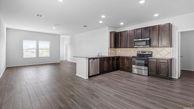 200 ANTELOPE VLY, San Antonio, TX 78253