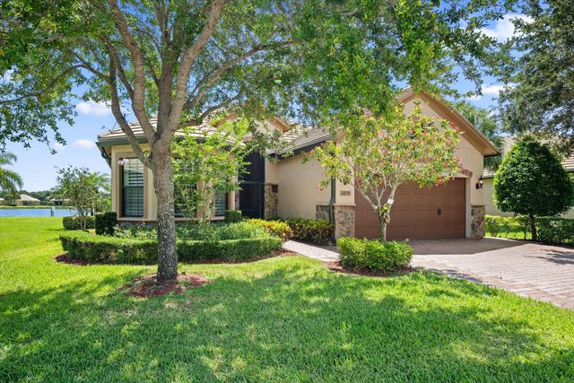 2899 Florence Street, Wellington, FL 33414