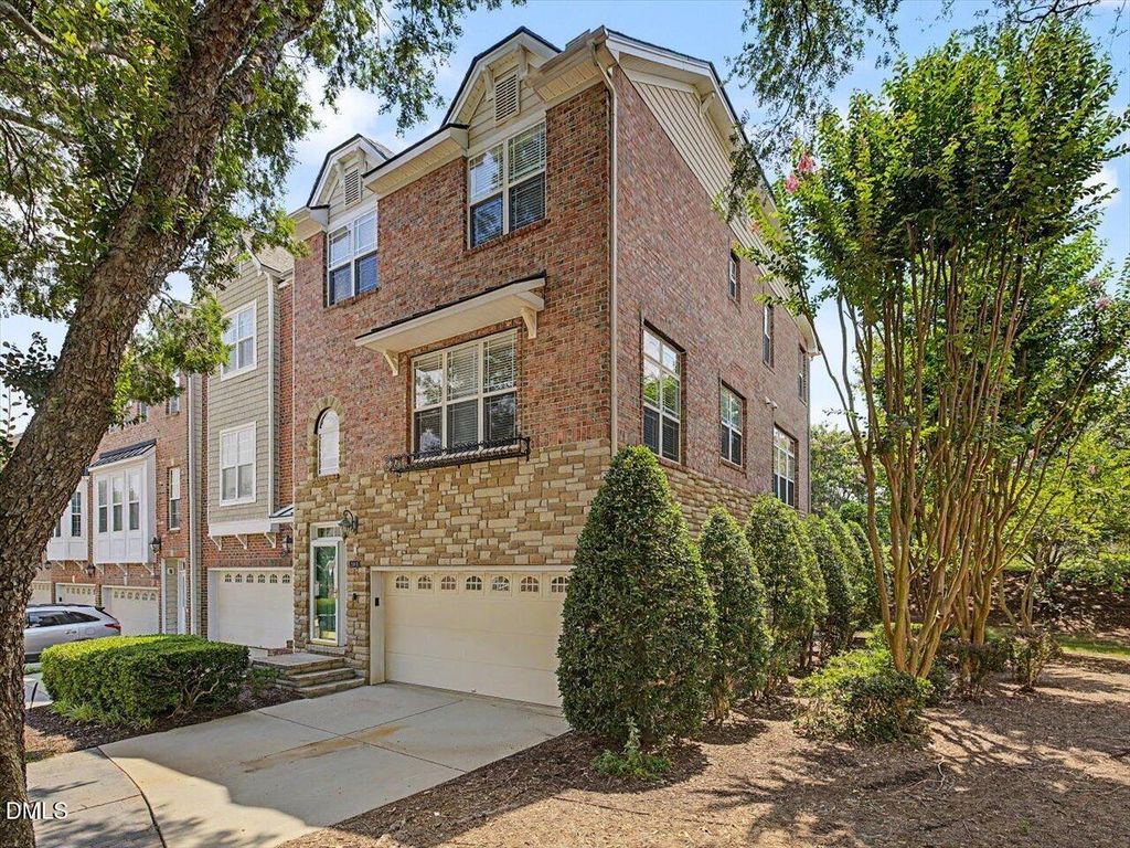 2949 Imperial Oaks Drive, Raleigh, NC 27614