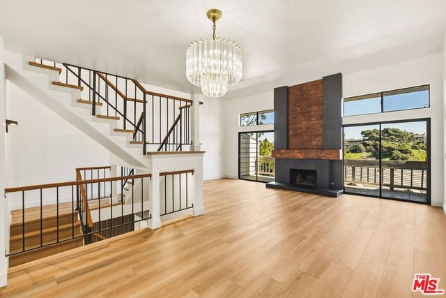 4660 Don Lorenzo Drive B, Los Angeles, CA 90008