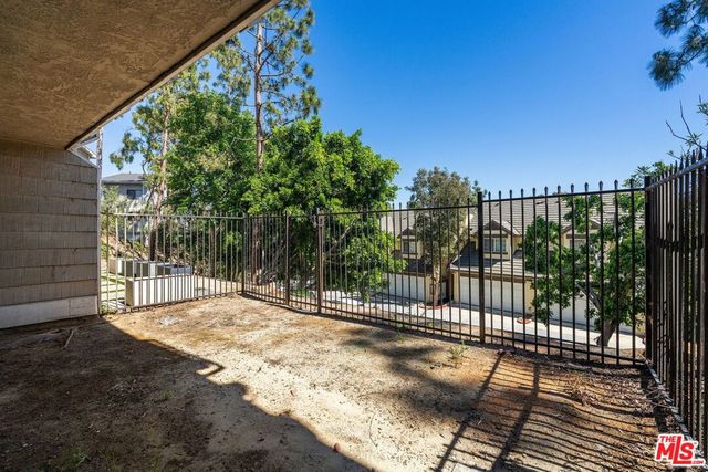4660 Don Lorenzo Drive B, Los Angeles, CA 90008