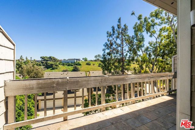 4660 Don Lorenzo Drive B, Los Angeles, CA 90008