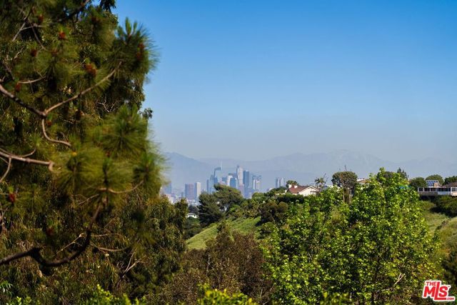 4660 Don Lorenzo Drive B, Los Angeles, CA 90008