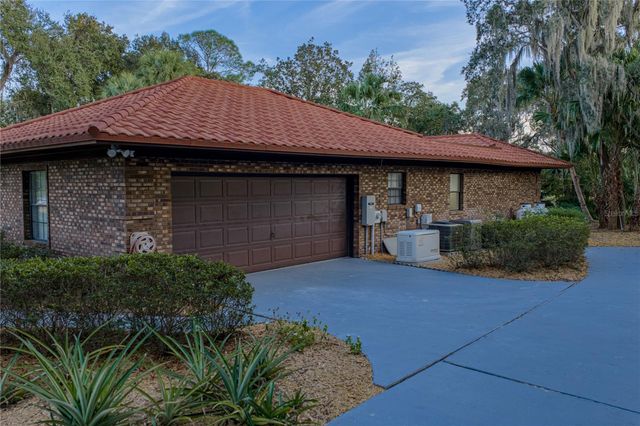 16 COVENTRY DRIVE, Haines City, FL 33844